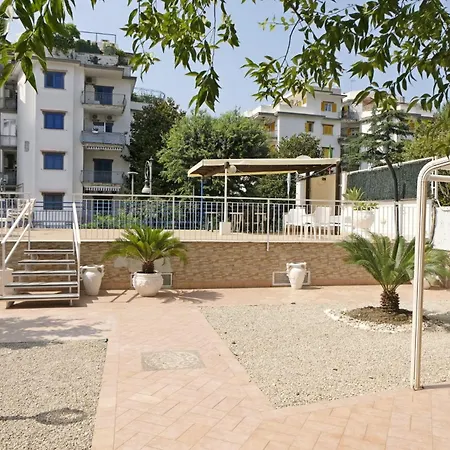Domus Luna Sorrento Exterior photo